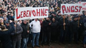 Sogar in Baden-Württemberg sorgte die angebliche Vergewaltigung in Berlin für Proteste: Hunderte  Russlanddeutsche demonstrierten am 24. Januar in Villingen-Schwenningen gegen Gewalt und für mehr Sicherheit in Deutschland. Foto: dpa