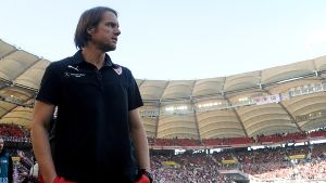 Der VfB löst den Vertrag mit Thomas Schneider auf Foto: dpa