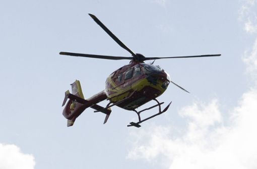 Einer der Arbeiter musste mit einem Hubschrauber abtransportiert werden. (Symbolfoto) Foto: imago/Roland Mühlanger