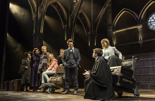 Eine Szene des Theaterstücks „Harry Potter und das verwunschene Kind“ am Londoner Palace Theatre Foto: dpa/Manuel Harlan