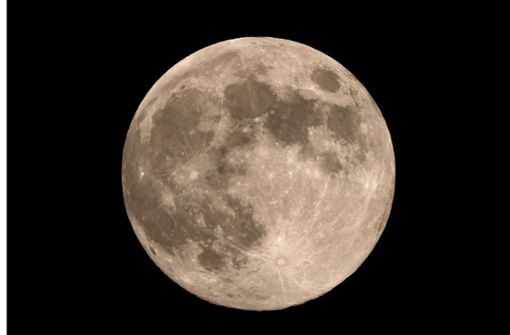 Den kompletten Mond bekommt man im Februar gar nicht zu Gesicht. Foto: dpa