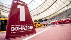 Die deutschen Sprinterinnen Gina Lückenkemper und Tatjana Pinto hatten sich über Kameras in den Startblöcken bei der Leichtathletik-WM in Doha beschwert. Foto: dpa/Michael Kappeler
