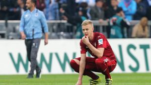 Ein nachdenklicher Timo Baumgartl ist nach dem 1:1 gegen den TSV 1860 München sichtlich unzufrieden. Foto: Pressefoto Baumann