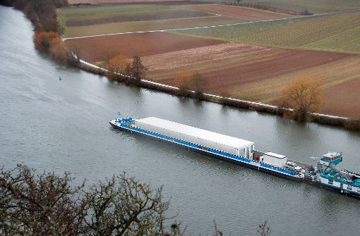Nächste Woche sollen wohl bereits erste Atommüll-Transporte auf dem Neckar stattfinden. Foto: dpa