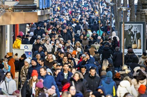 Die Stuttgarter Bevölkerung ist im ersten Halbjahr  nur wenig gewachsen. Foto: imago/Hettrich