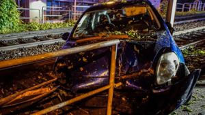 Bei einem Unfall in Stuttgart-West entstand am Dienstag ein Schaden von rund 15.000 Euro. Foto: SDMG
