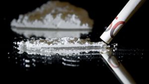 Mit Kokain haben der Verurteilte und zwei Komplizen 180 000 Euro eingenommen. Foto: dpa
