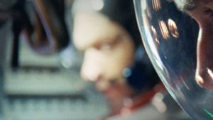 Ganz nah kommen die Zuschauer den Astronauten Foto: Verleih