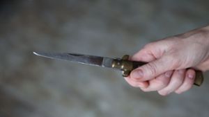 Der Mann soll seinen Kontrahenten mit einem Messer verletzt haben. (Symbolbild) Foto: imago images/SKATA/via www.imago-images.de