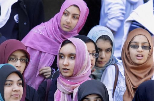 Junge Musliminnen - im Badeanzug dürfen sie beim Sport nicht von Männern gesehen werden Foto: AP