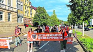 Aktivistinnen und Aktivisten der letzten Generation in Esslingen. Foto: Johannes/ M . Fischer