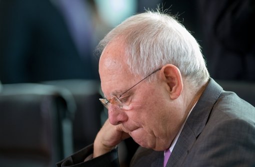 Bundesfinanzminister Wolfgang Schäuble hat erneut bekräftigt, dass Griechenland die restlichen Hilfsgelder erst bei erfolgreichem Abschluss des aktuellen Rettungsprogramms erhält. Foto: dpa