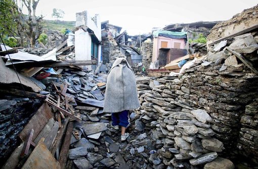 Noch immer werden Menschen nach dem Erdbeben in Nepal aus den Trümmern lebendig geborgen. (Archivfoto) Foto: dpa