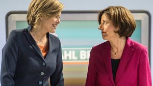 Die rheinland-pfälzische Ministerpräsidentin Malu Dreyer (rechts) mit ihrer Herausforderin, der CDU-Politikerin Julia Klöckner. Foto: dpa