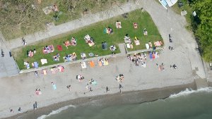 Im Strandbad von Kressbronn am Bodensee dürfen Kleinkinder nicht mehr nackt baden. Foto: dpa