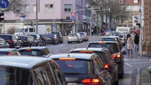 Autos, die auf der Suche nach einem Parkplatz die Straßen verstopfen – das soll es in Ludwigsburg nicht mehr geben. Foto: factum/Jürgen Bach