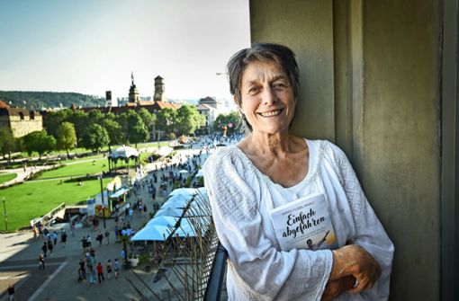 Die Bestsellerautorin  Margot Flügel-Anhalt auf dem Cinema-Balkon Foto: Lichtgut/Ferdinando Iannone