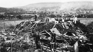 Die Geschützstellung in Feuerbach nach einem Angriff Foto: Queck