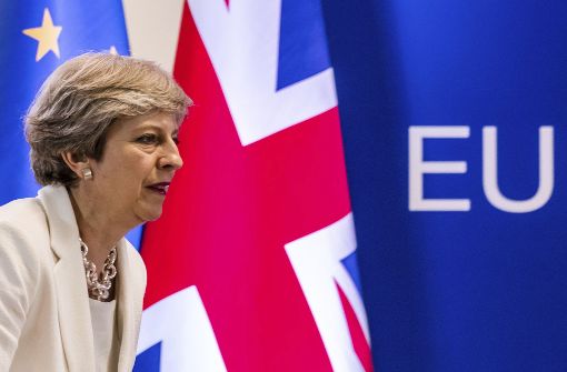 Theresa May führt die Briten aus der EU. Sie wählt den Irrweg in die Vergangenheit. Foto: AP