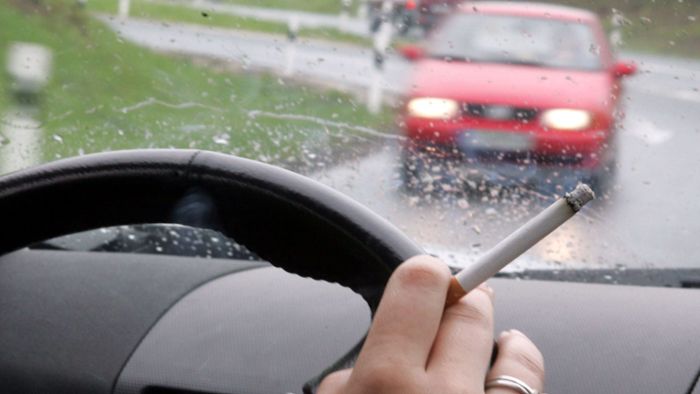 Rauchen im Auto soll bald mit bis zu 3000 Euro bestraft werden