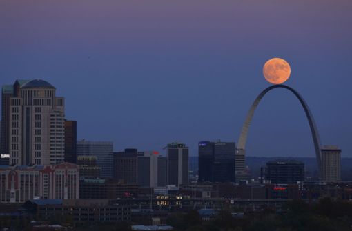 Eine Stadtansicht von St. Louis mit dem 192 Meter hohen Denkmal Gateway Arch Foto: AP/David Carson