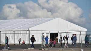 In dieser Notunterkunft für Flüchtlinge in Calden (Hessen) kam es zu einer  Massenschlägerei. Foto: dpa