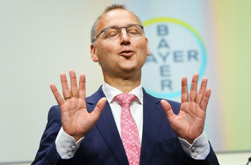 Bayer-Chef Werner Baumann muss sich dieses Jahr den Aktionären nicht von Angesicht zu Angesicht stellen. Foto: dpa/Henning Kaiser