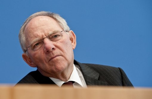 Bundesfinanzminister Wolfgang Schäuble (CDU) gibt am 21. März 2012 eine Pressekonferenz in Berlin. Die Südwest-CDU zieht voraussichtlich wieder mit Schäuble in den Wahlkampf. Foto: dpa