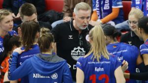 Seine Botschaften kommen an: Tore Aleksandersen bleibt Trainer von Volleyball-Bundesligist Allianz MTV Stuttgart. Foto: Baumann