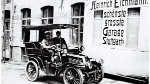 Im Innenhof von Stuttgarts ältestestem Autohaus, eine Aufnahme von 1906 Foto: Archiv