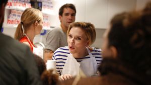 Hollywood-Superstar Scarlett Johansson in ihrem Laden in Paris. Foto: AFP