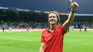 Thomas Schneider soll seinen Trainerjob beim VfB vorerst noch behalten können. Foto: Pressefoto Baumann