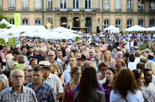 Das Sommerfest und andere Events locken regelmäßig Tausende in die City – und bringen den Anwohnern Lärm. Foto: Michael Steinert