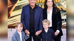 Familiensache bei der Premierenfeier: Dustin Hoffman brachte seine Frau Lisa und seine beiden Enkelsöhne mit. Foto: IMAGO/Collin Xavier/Image Press Agency ABACA
