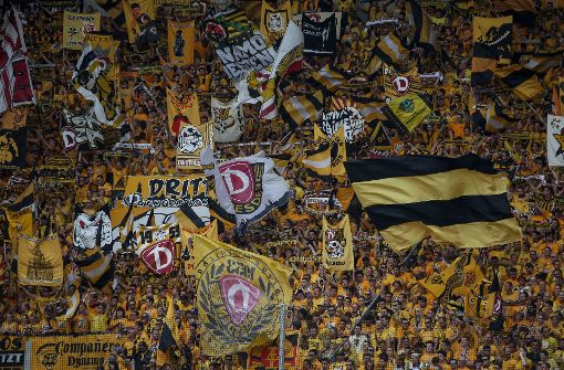 Fans von Dynamo Dresden sind gemeinhin reisefreudig. Auch beim VfB Stuttgart wollen sie zu tausenden aufschlagen. Foto: Bongarts