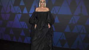 Lady Gaga glänzt ganz in Schwarz