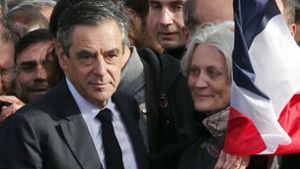 Ex-Präsident Sarkozy schaltet sich in Krise um Fillon ein