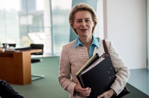 Verteidigungsministerin      Ursula von der Leyen (CDU) unterliegt dem Missverständnis, innere Führung sei etwas, was die Politik zu fordern und die Soldaten zu erbringen hätten. Foto: dpa