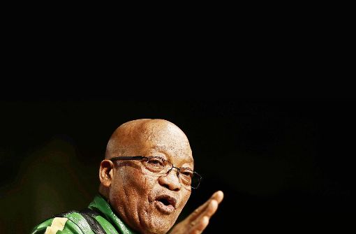 Jacob Zuma und seine Clique haben  das Land heruntergewirtschaftet. Foto: AFP (2), AP