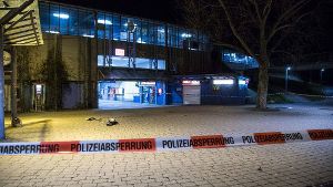 Warum Polizisten in der Nacht zum Mittwoch in Stuttgart-Untertürkheim einen Mann anschoss, ist derzeit unklar. Foto: www.7aktuell.de | Simon Adomat