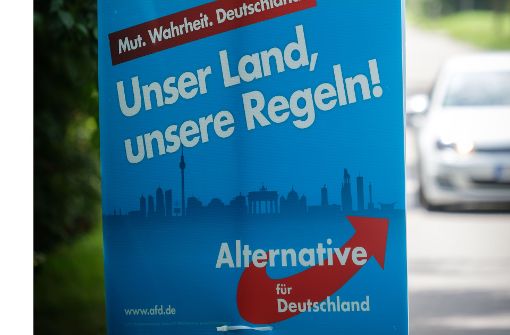 Wahlhelfer der AfD sind im Stuttgarter Süden beim Plakateaufhängen angegangen worden. Foto: Lichtgut/Achim Zweygarth