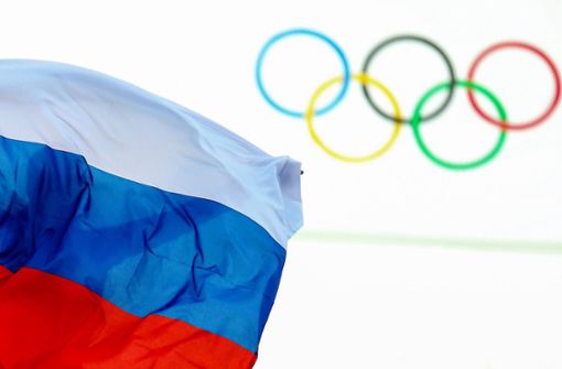Die russische Flagge wird bei Sportevents vorerst nicht zu sehen sein – aber womöglich sind bald wieder russische Sportlerinnen und Sportler dabei. Foto: dpa/Hannibal Hanschke