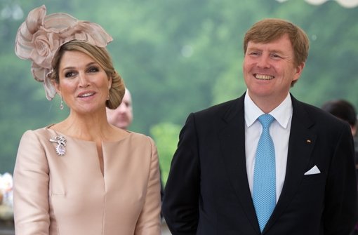 König Willem-Alexander und Königin Maxima besuchen in Bedburg-Hau das Schloss Moyland. Foto: dpa