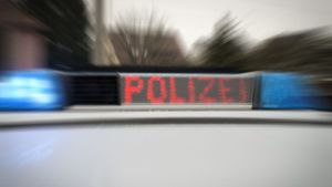 Ein Bewaffneter in der S-Bahn, blank liegende Nerven – oder ein schlechter Scherz? Die Polizei ermittelt jetzt. Foto: geschichtenfotograf.de