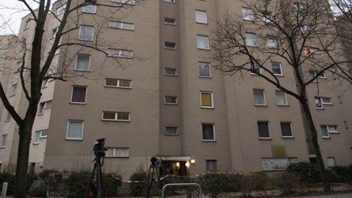 Blick auf ein Mehrfamilienhaus im Berliner Stadtteil Kreuzberg, in dem die frühere RAF-Terroristin Daniela Klette gewohnt haben soll. Foto: Paul Zinken/dpa