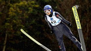 Olympiasiegerin Carina Vogt bei ihrem Comeback im slowenischen Ljubno. Foto: imago//Hans Oberlaender