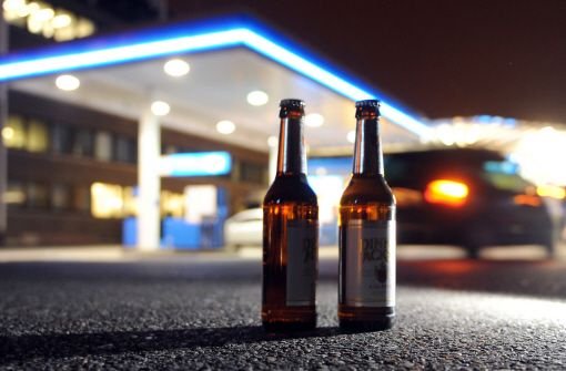 Die Grünen wollen das Alkoholverkaufsverbot wieder abschaffen. Foto: dpa