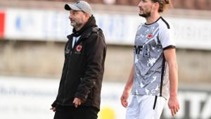 GSV-Trainer Gianni Coveli (li.) und Stürmer Mijo Tunjic stehen vor zwei heißen Spielen in dieser Woche. Foto: imago/Eibner//Silas Schüller
