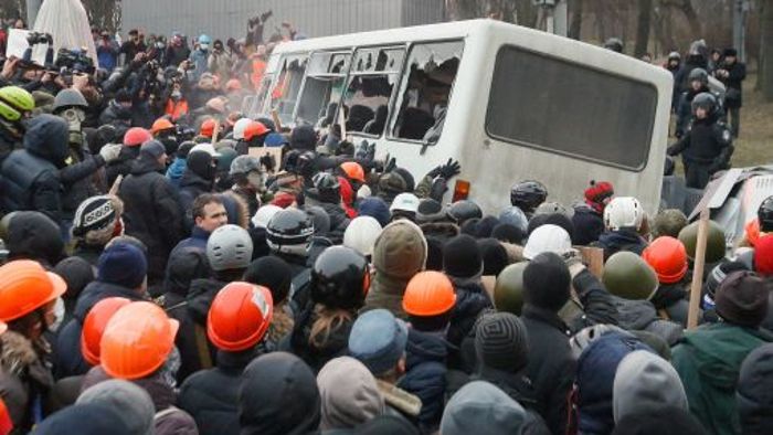 Verletzte bei Ausschreitungen in Kiew