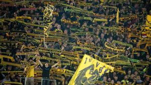Die Fans von Borussia Dortmund wollen sich die Preise für das Spiel im DFB-Pokal beim VfB Stuttgart nicht gefallen lassen. Foto: dpa